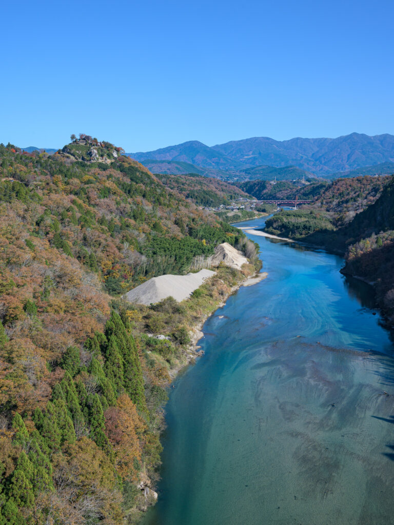 苗木城跡と木曽川